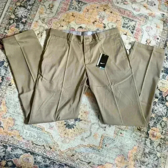NWT Nike Golf Mens Standard Fit Golf Pants Tan Size 35 -34 Dri-FIT 833194-235